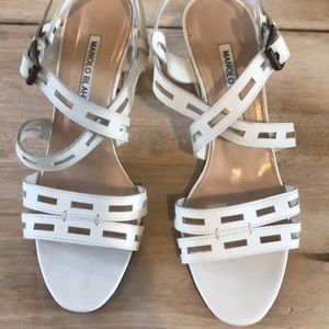 Manolo Blahnik sandals 37 cream strappy block heel